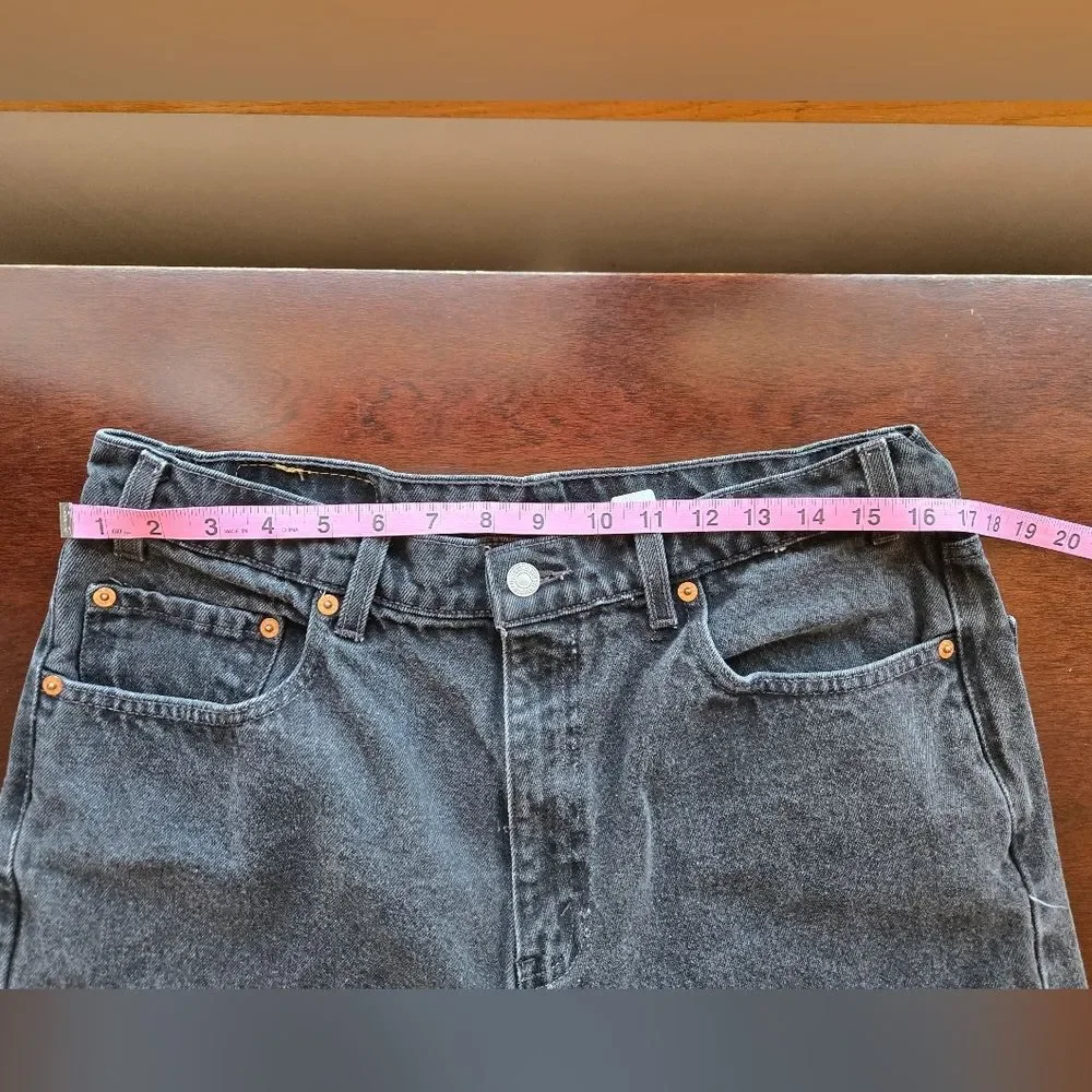 Vintage 90s Levi’s 550 Relaxed Fit Black Wash Jeans - Made in USA/PR - 36x30